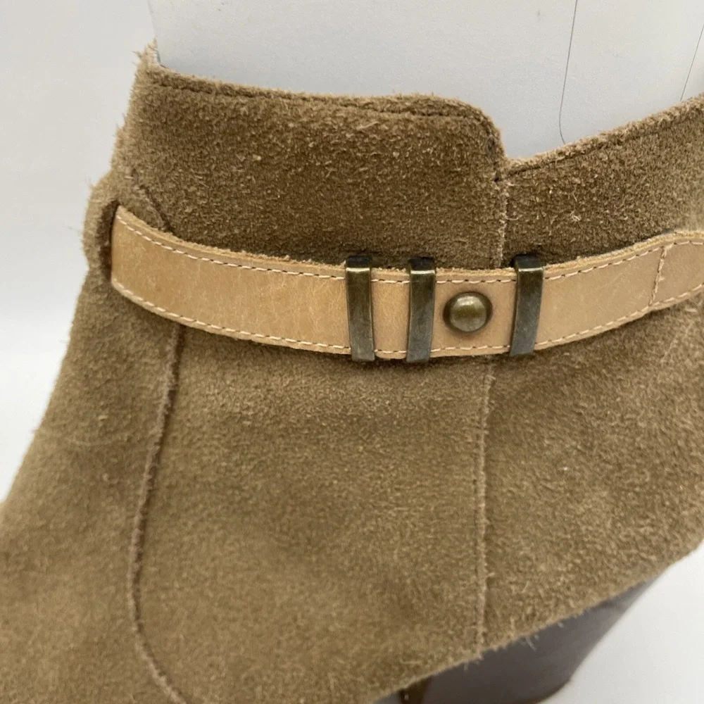 Seychelles Taupe Brown Suede Ankle Boots Strap Side‎ Zipper Women's Size 9
